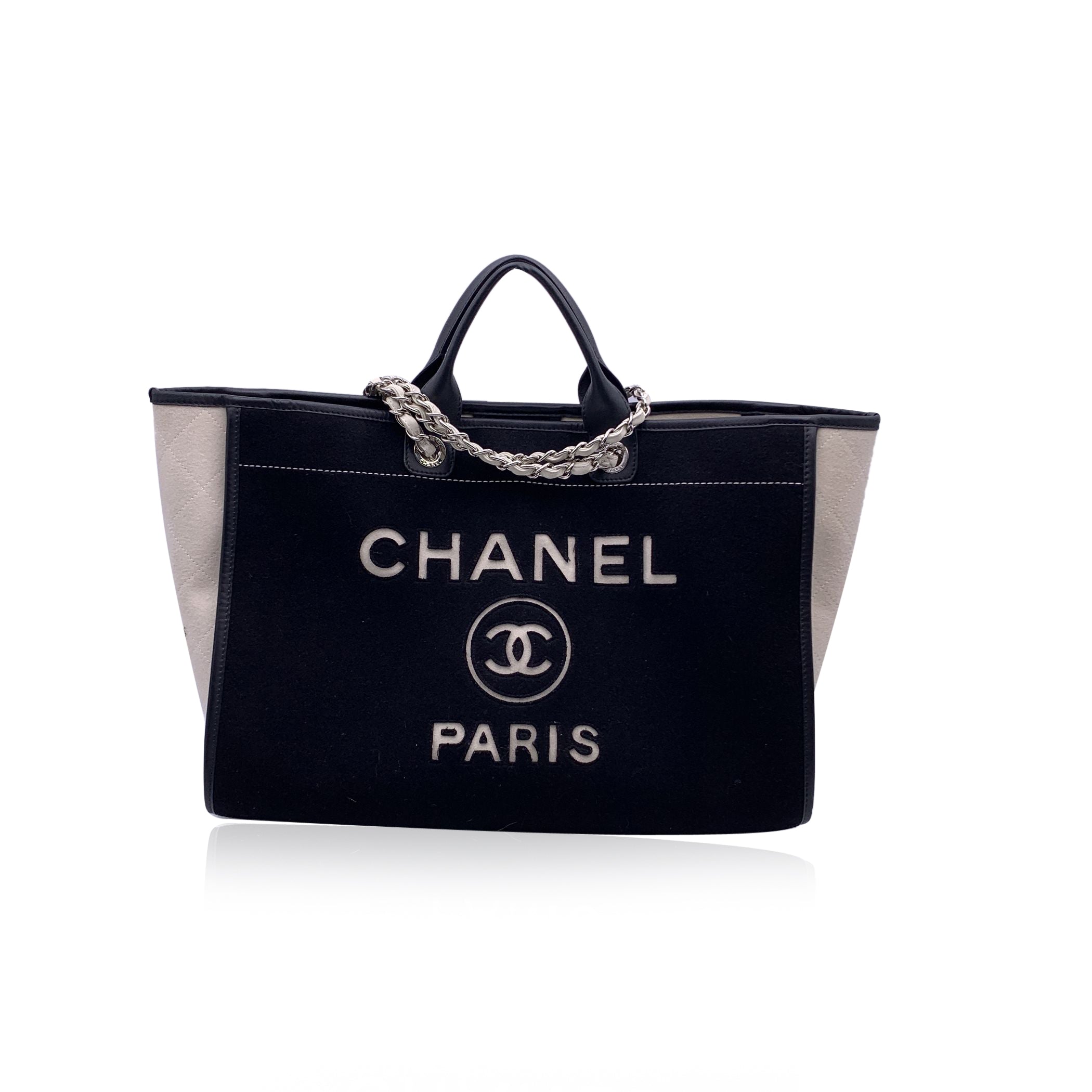 CHANEL Totes Deauville