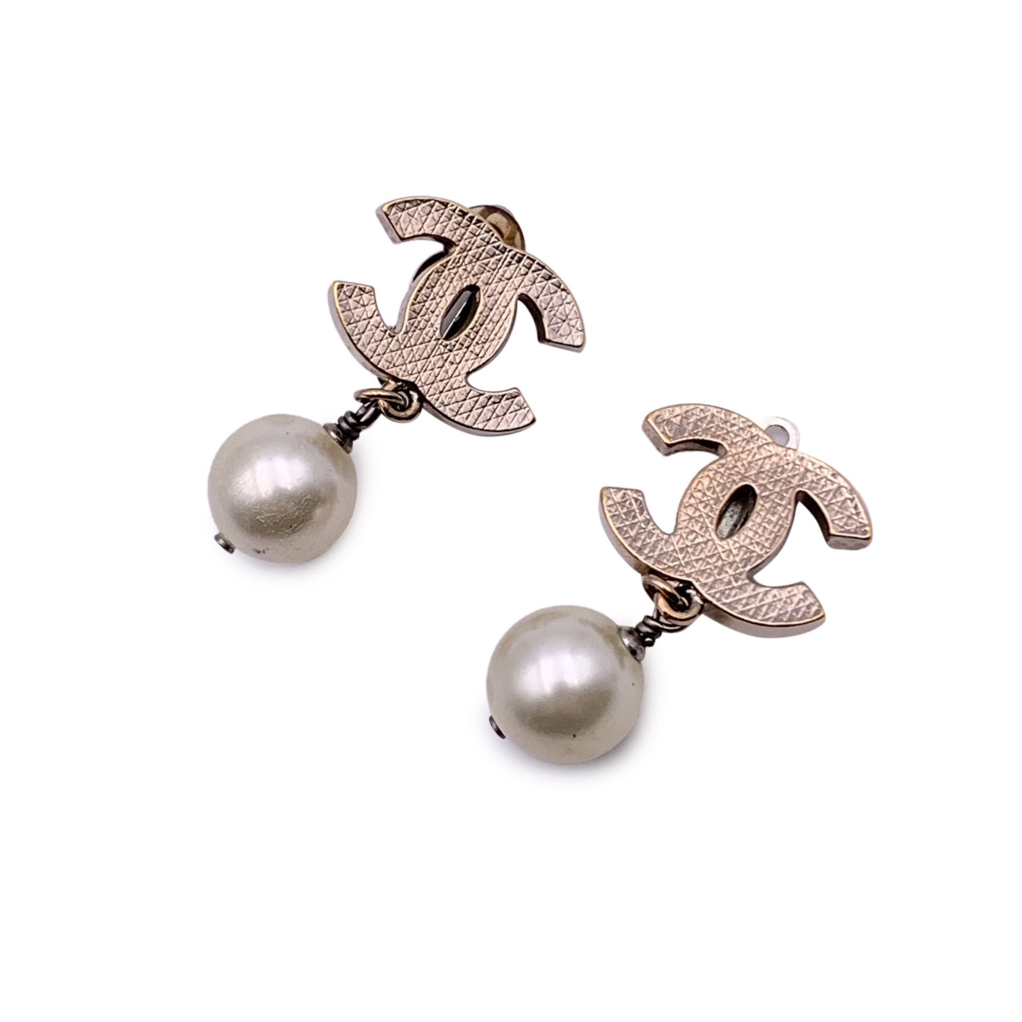 CHANEL Earrings CC