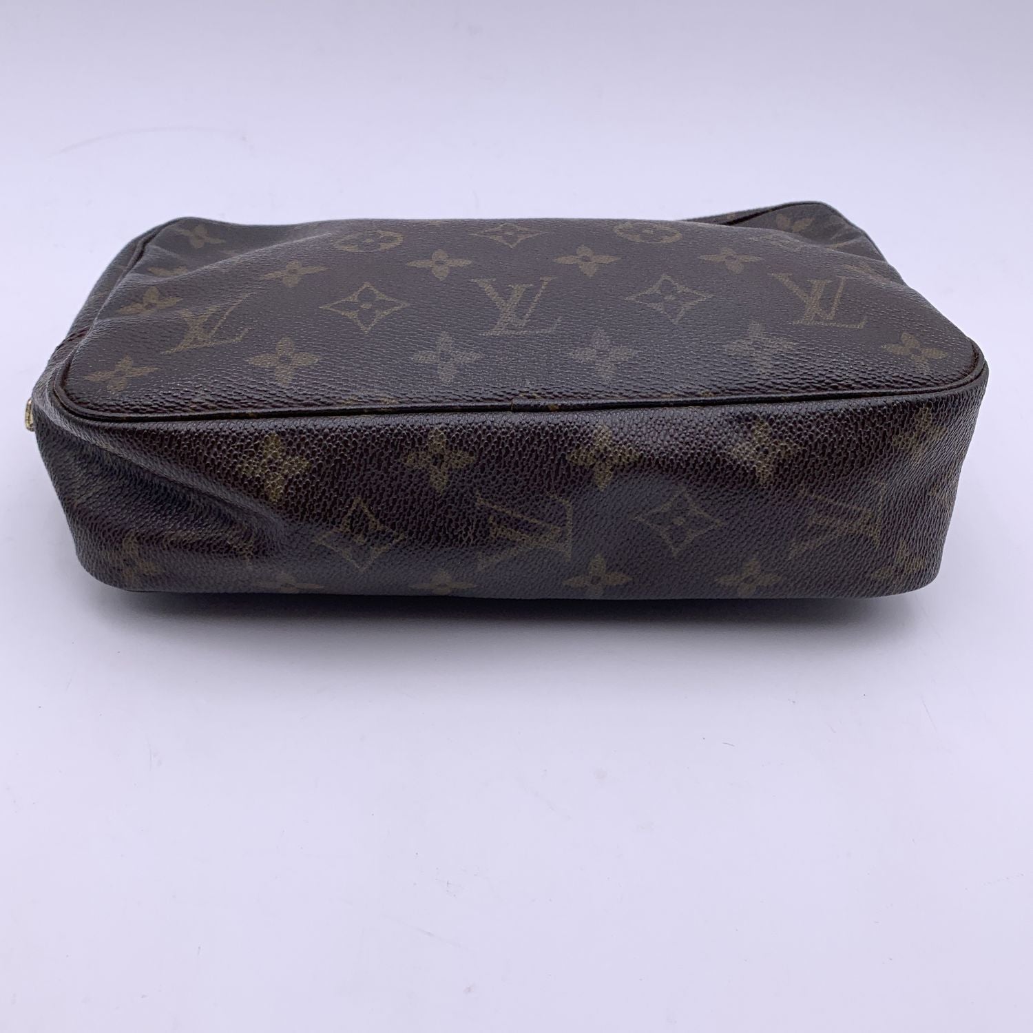 LOUIS VUITTON Clutches Trousse de Toilette