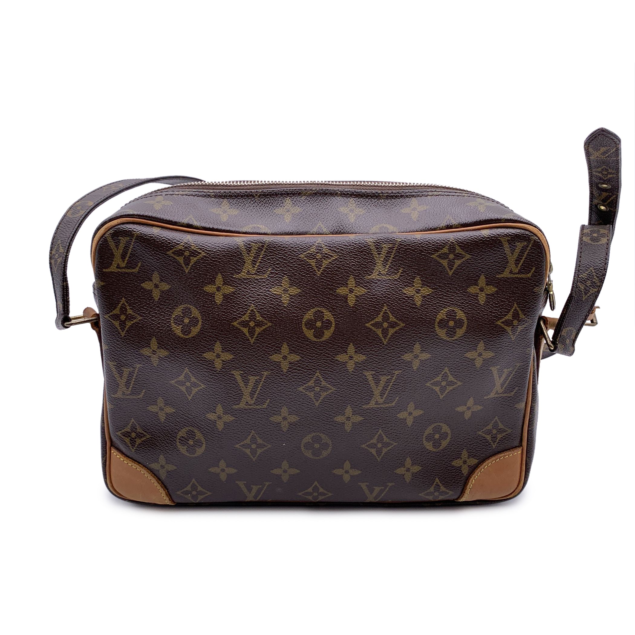 LOUIS VUITTON Crossbody Bags Nil