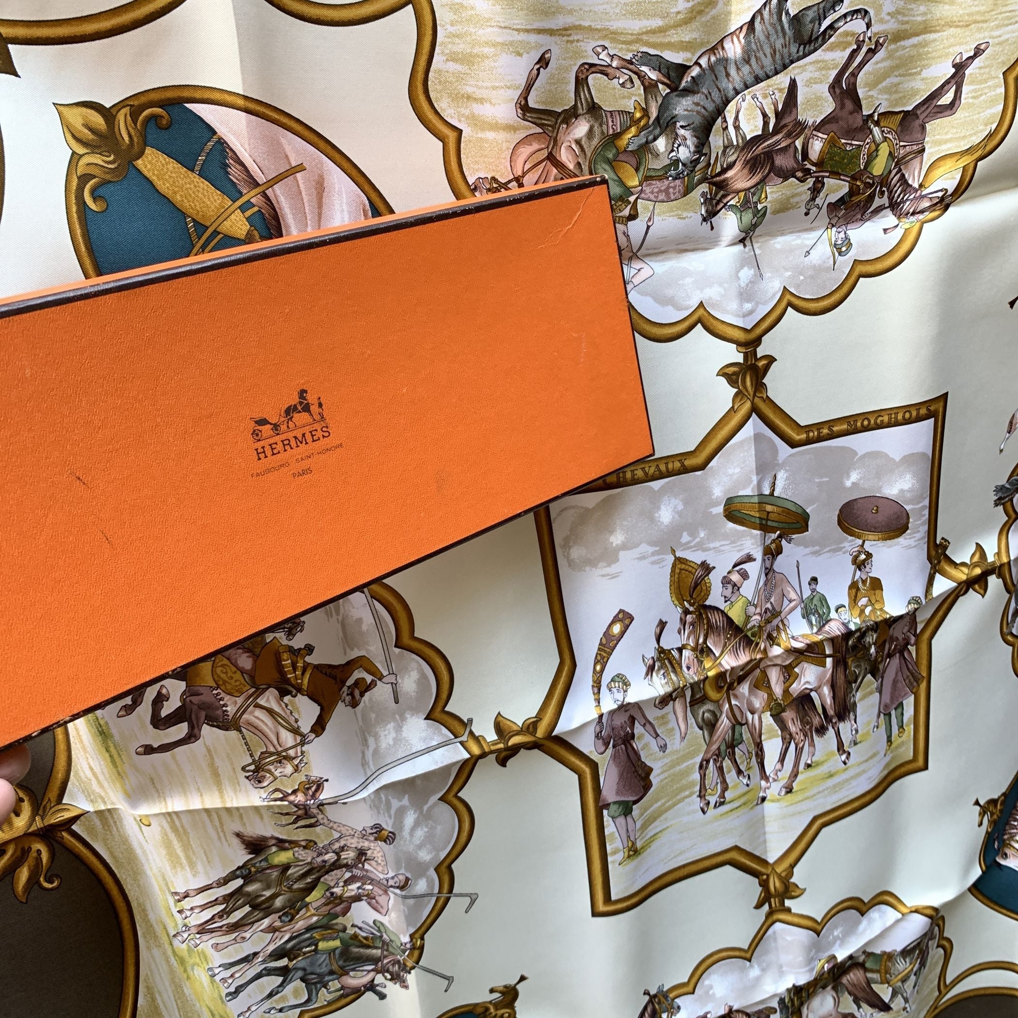 HERMES Scarves Les Chevaux des Moghols