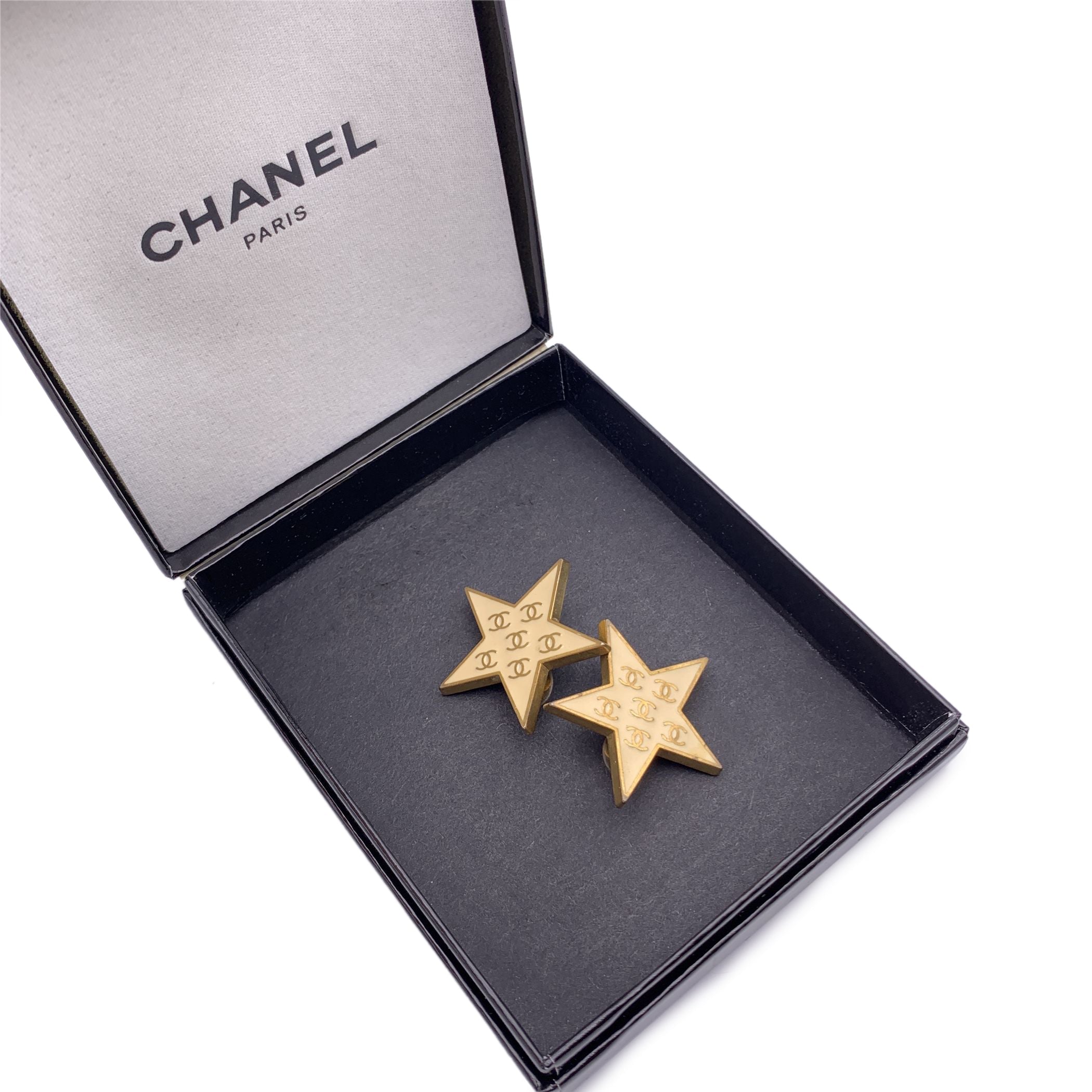 CHANEL Earrings CC