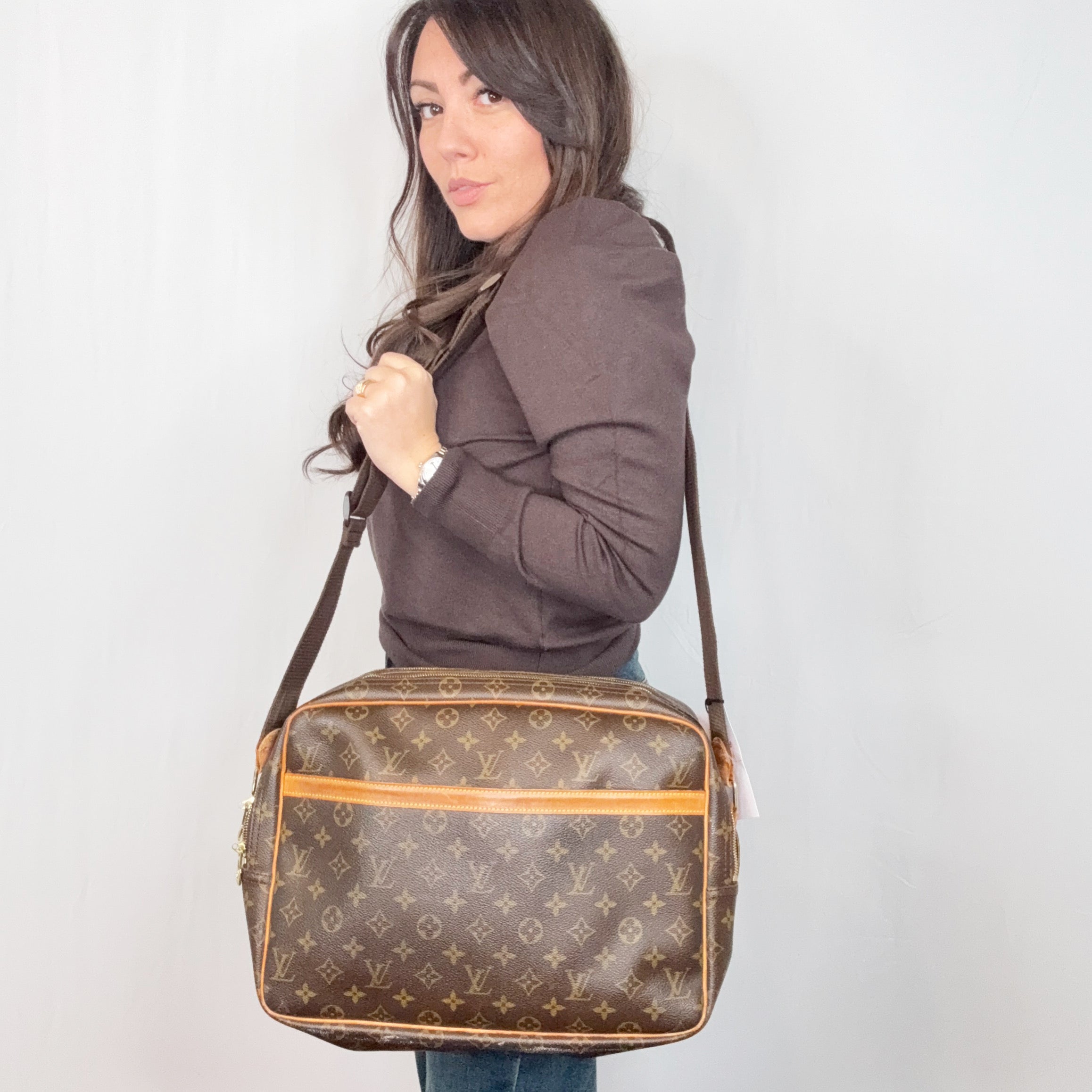 Louis Vuitton Vintage Monogram Reporter GM Crossbody Messenger Bag