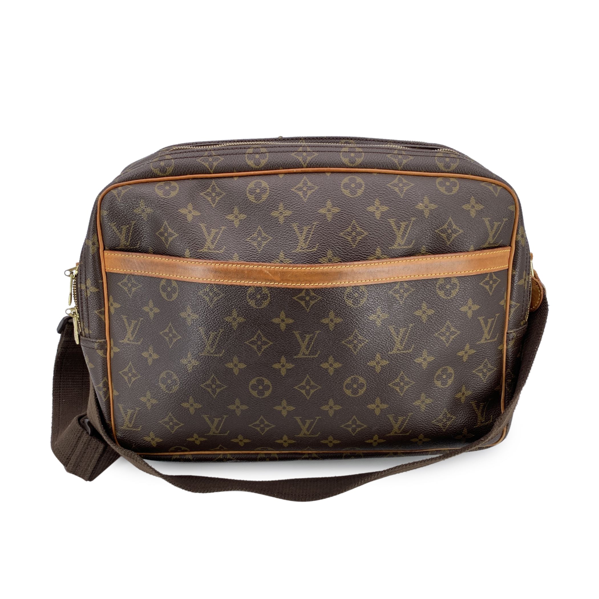 LOUIS VUITTON Crossbody Bags Reporter