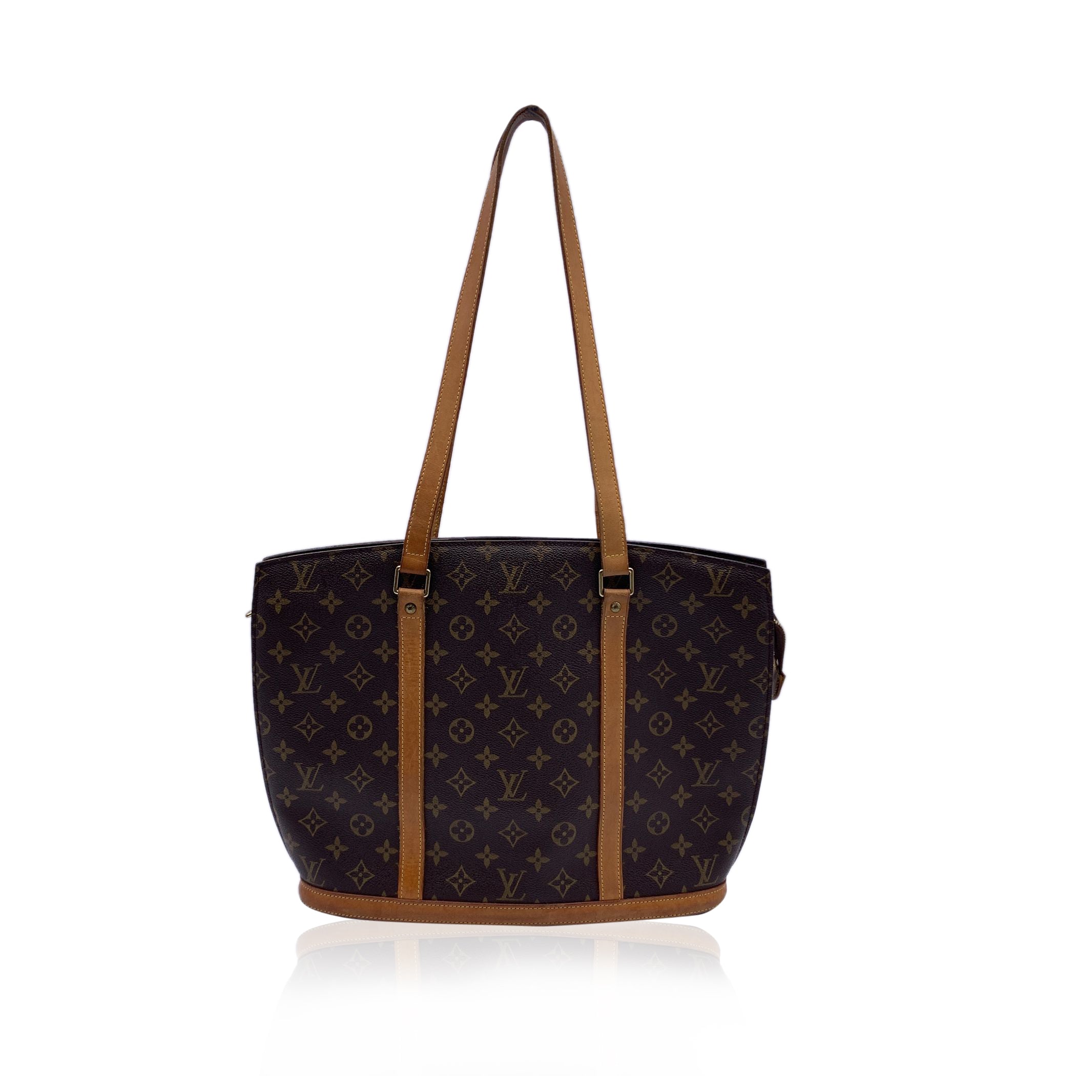 LOUIS VUITTON Totes Babylone